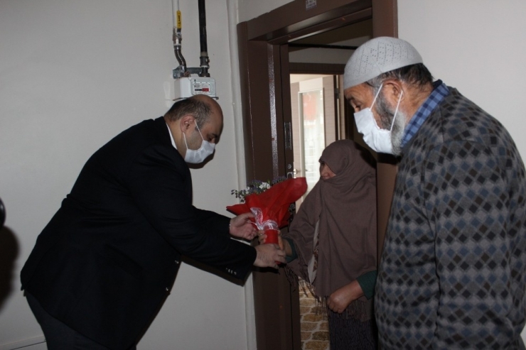 Başkan Orhan’dan Duygulandıran Ziyaretler