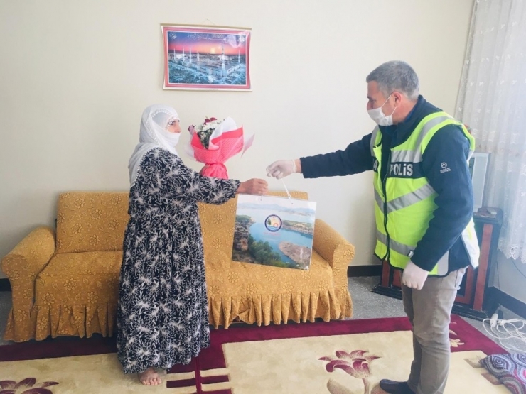 Dicle Ve Eğil’de Şehit Anneleri Unutulmadı