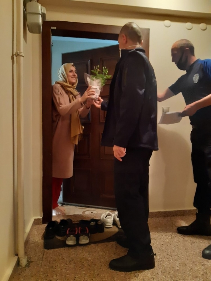 Şehit Annelerine "Anneler Günü" Sürprizi