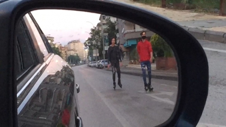 Kısıtlamayı Patenleri İle Deldiler