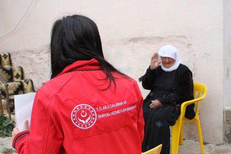 Vefa Ekiplerinden Şehit Anneleri Ve Yaşlılara Ziyaret