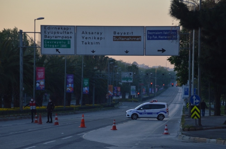 İstanbul, Sokağa Çıkma Yasağının Son Gününe Uyandı