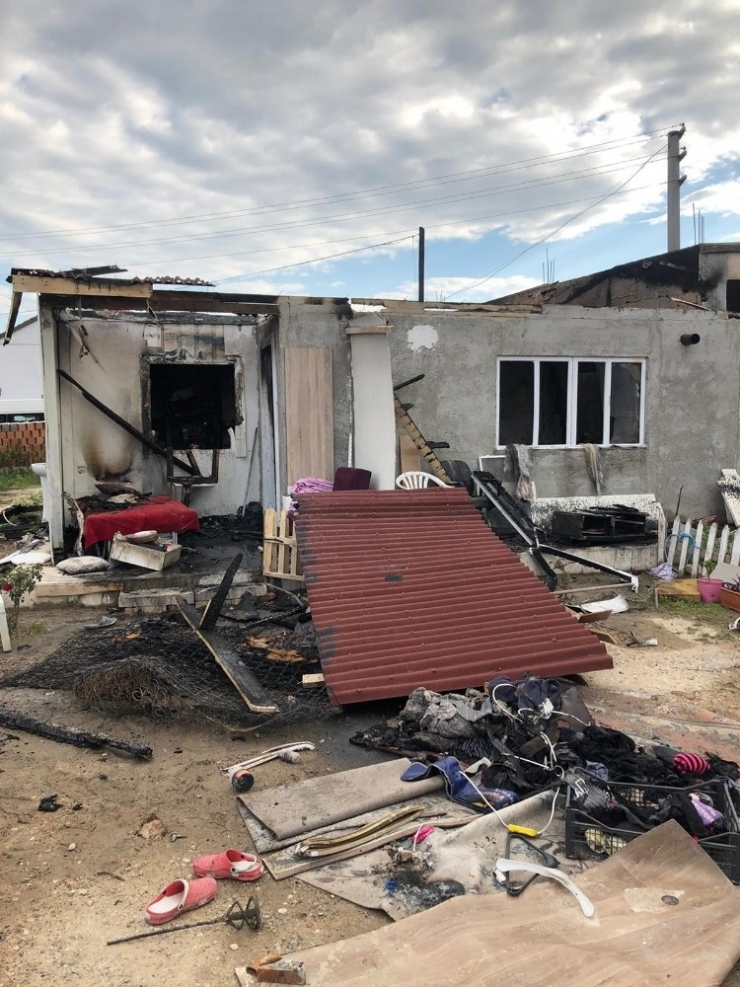 Yangın Mağduru Aileye Devlet Şefkati