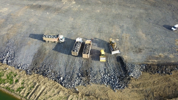 Herkes Evlerinde Otururken Onlar Çalışıyor