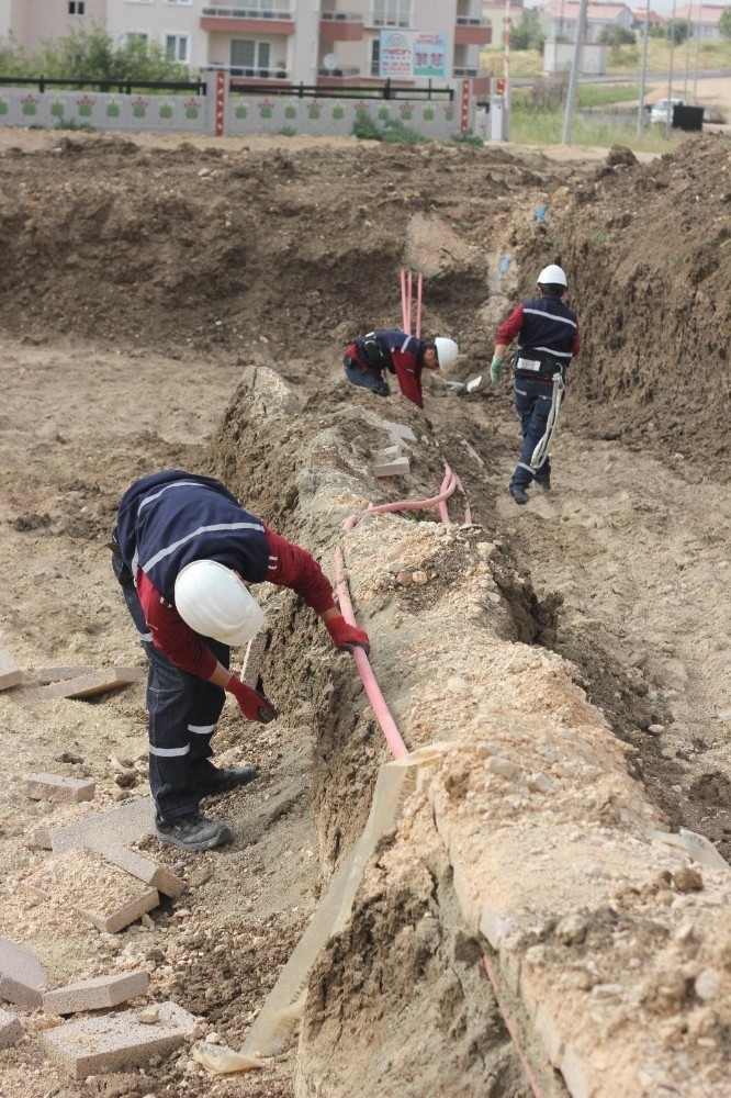 Sokağa Çıkma Kısıtlamasında Uedaş Sokaklarda