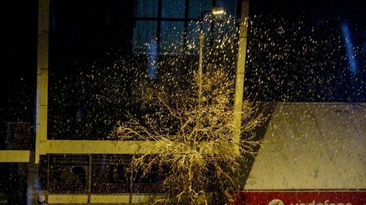 Mayıs Ayında Lapa Lapa Kar Yağdı