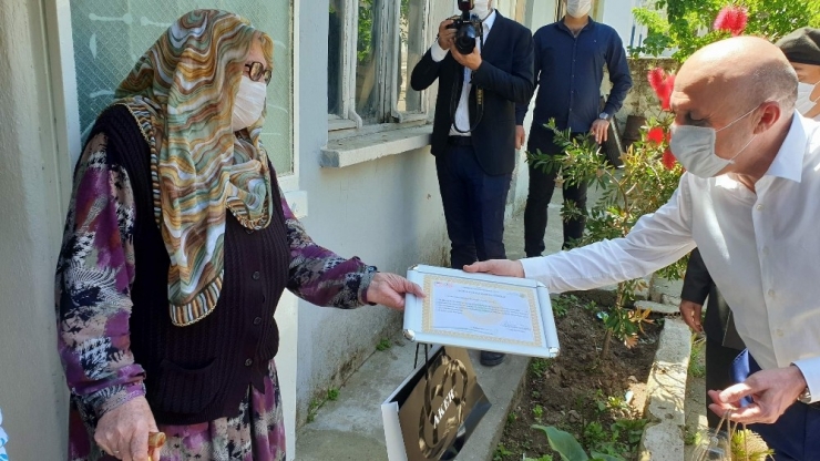 Nazilli’de Asırlık Annelerin Günleri Kutlandı