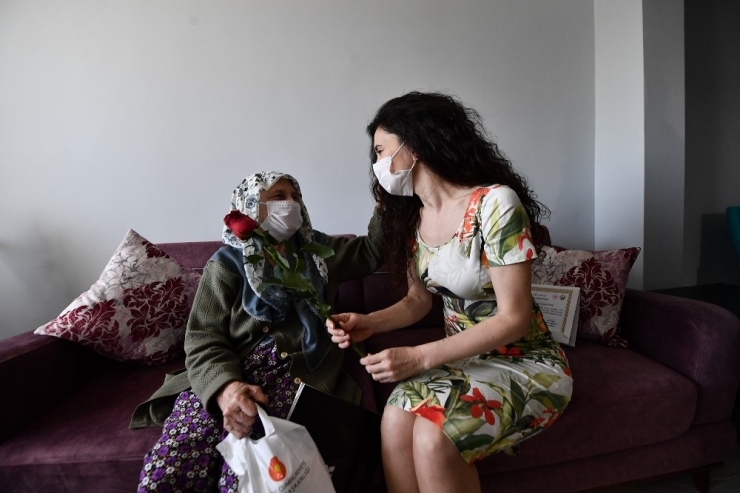 Asırlık Çınarlara Anneler Günü Sürprizi