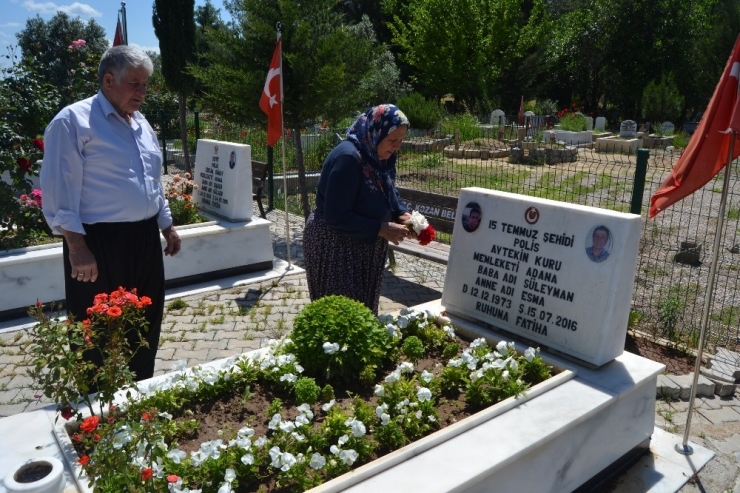 Şehit Annesinin Hüzünlü Anneler Günü
