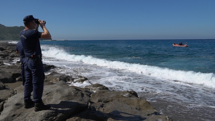 Denizde Kaybolan Doktoru Arama Çalışmaları Sürüyor