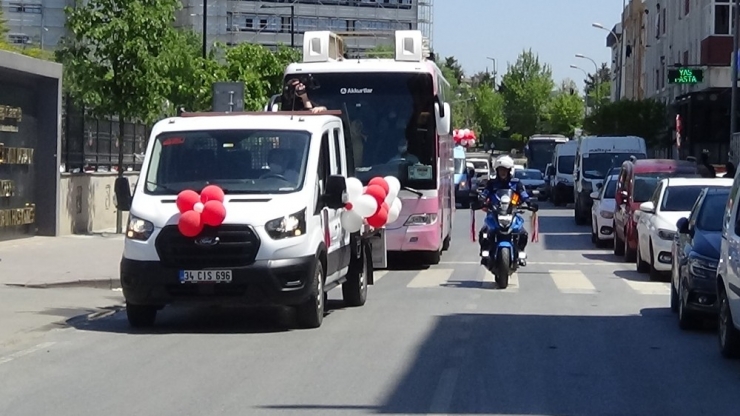 Sancaktepe’de 400 Sağlık Çalışanı Annenin Adına Sahra Hastanesi’ne Fidan Dikildi