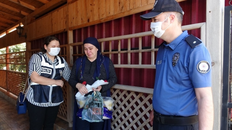 Şehit Annelerini Ağlatan Ziyaret