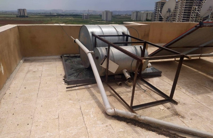 Şiddetli Rüzgar Güneş Enerjisi Panellerini Devirdi