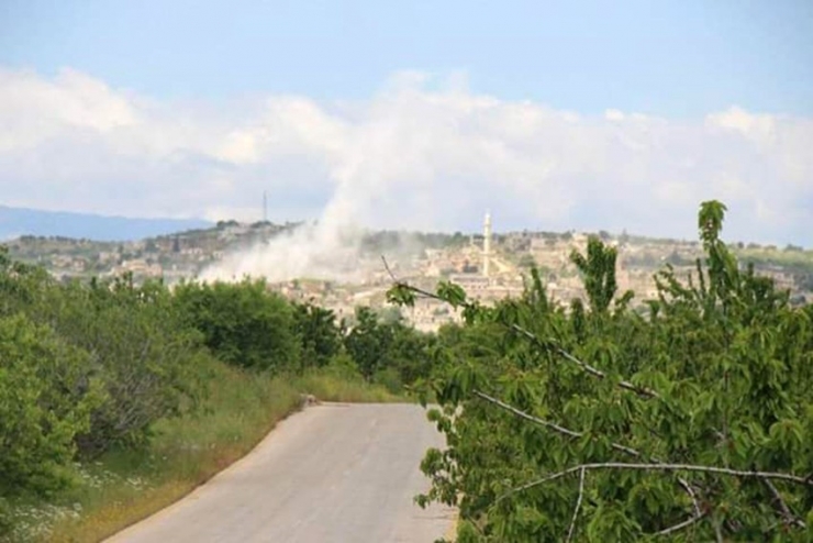 Esad Rejimi İdlib’deki Köylere Saldırdı: 5 Yaralı