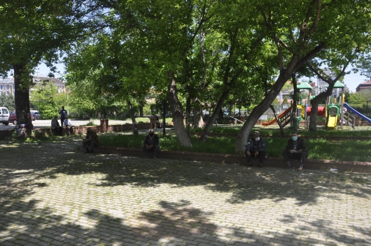 Bugün Sokaklar Onlarındı