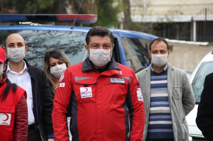 Karşıyaka’da 270 Vatandaşa Daha Yardım Götürüldü