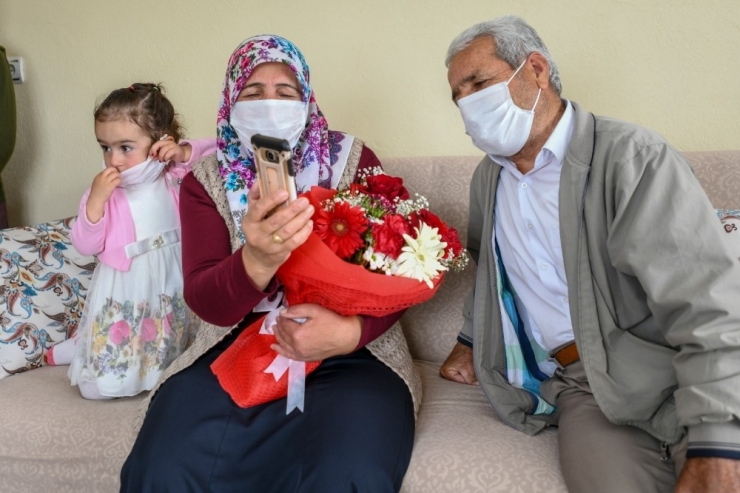 Vali Bilmez Ve Eşinden Şehit Annesine Sürpriz