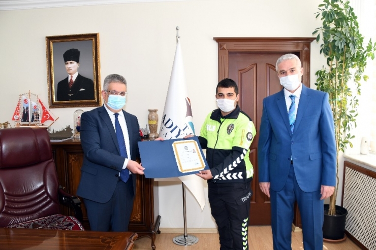 Adıyaman’da Başarılı Trafikçiler Ödüllendirildi