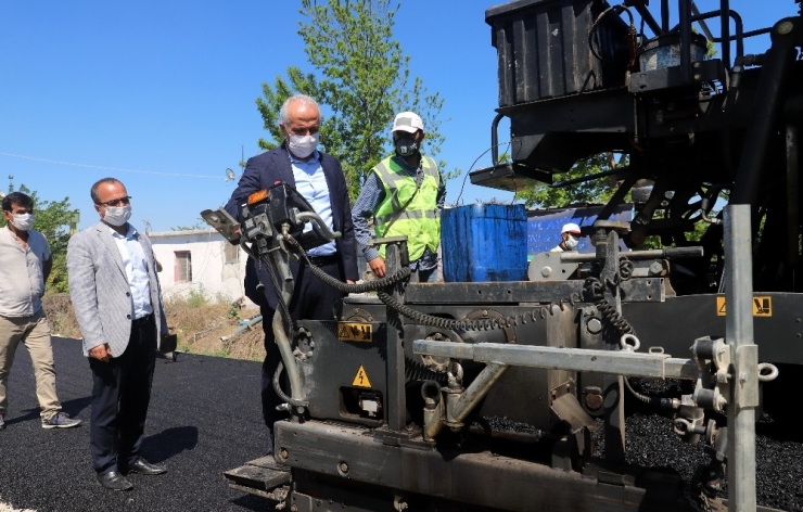 Başkan Gültak, Asfalt Çalışmalarını Denetledi