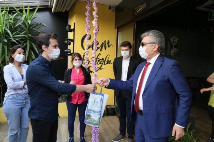 Edremit Belediyesi’nden Berber Ve Kuaförlere Destek