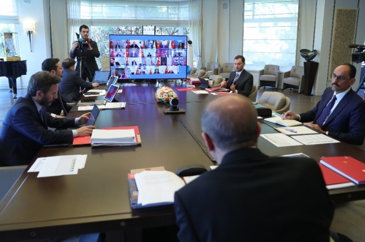 Cumhurbaşkanlığı Kabinesi Video Konferansla Toplandı