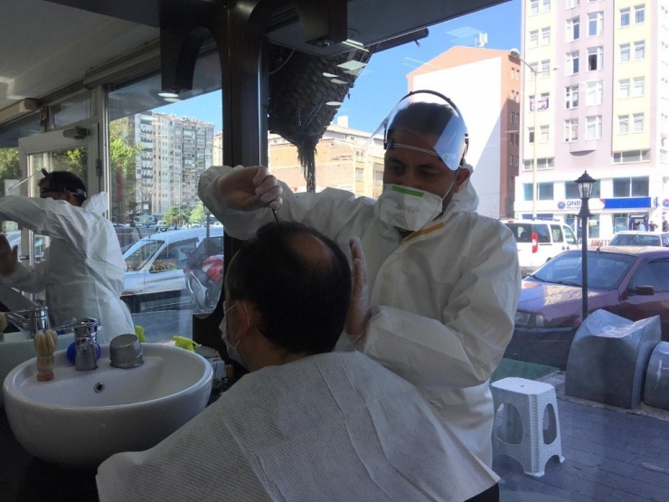 Kayseri’de 50 Gün Sonra İş Başı Yapan Berberden Üst Düzey Önlem