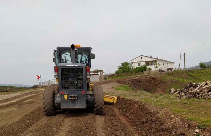 Diyarbakır Büyükşehir Belediyesinden Yol Bakım Seferberliği