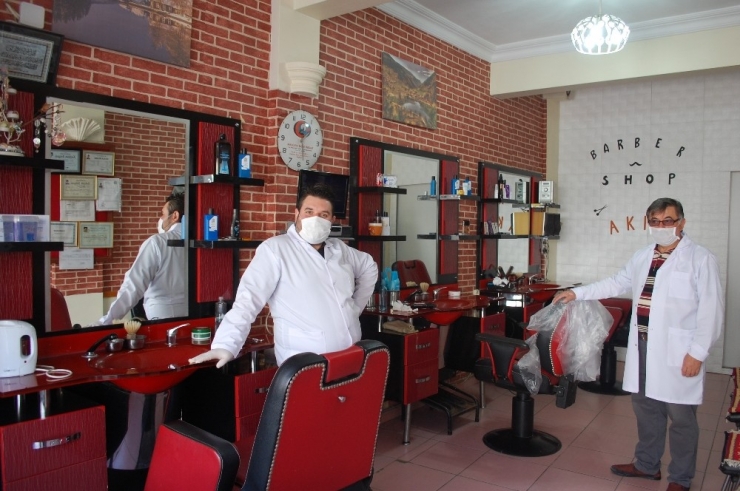 Dükkan Açan Berber: "Umduğumuzu Bulamadık"