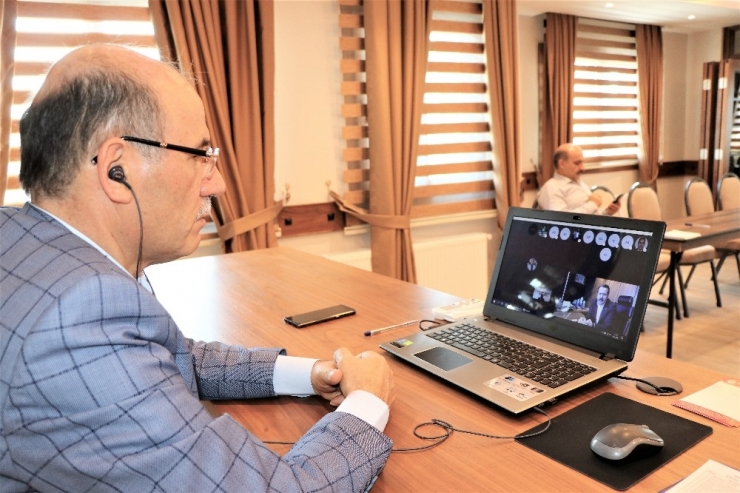 Yalçın: "20 Bin Öğretmen Bir An Önce Göreve Başlatılmalı"