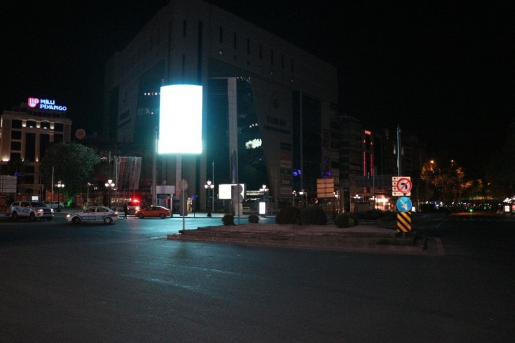 Başkent’te Sokağa Çıkma Kısıtlaması Sona Erdi
