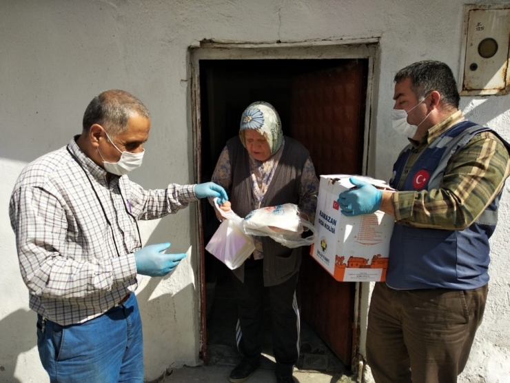İhlas Vakfı Edremit Temsilciliği Hayırseverlerin Bağışlarını İhtiyaç Sahiplerine Ulaştırıyor