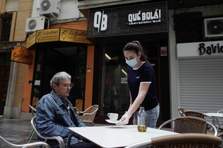 İspanya, Normalleşme Sürecinin 2. Aşamasına Geçti