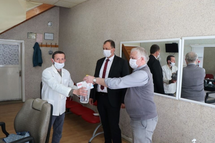 Berber Ve Kuaförlere Hijyen Desteği