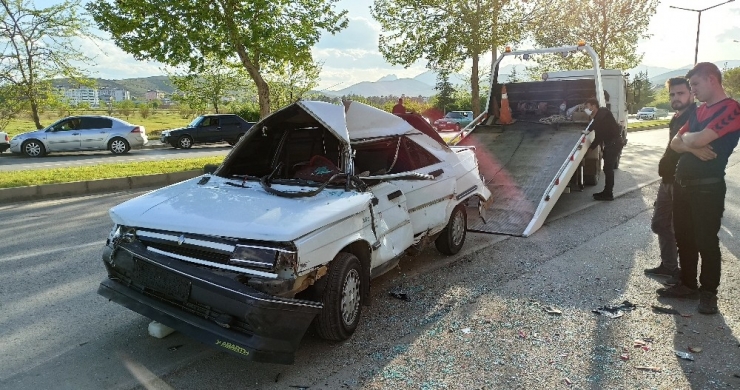 Kahramanmaraş’ta Trafik Kazası: 1’i Ağır 2 Yaralı