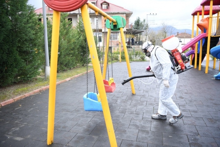 Kartepe’de Parklar Gençleri Bekliyor