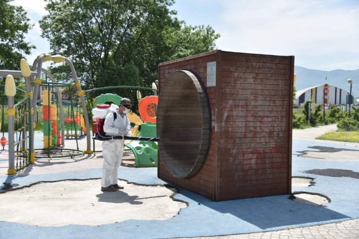 Kartepe’de Parklar Gençleri Bekliyor