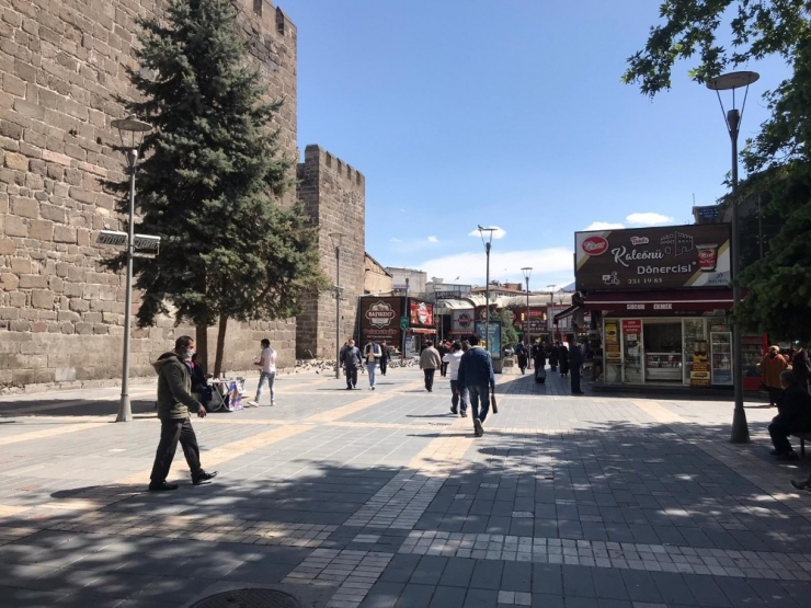 Kayseri’de 2 Günlük Kısıtlamanın Ardından Yoğunluk
