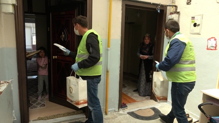 Kırıkkale’de 100 Bin Maske Dağıtıldı