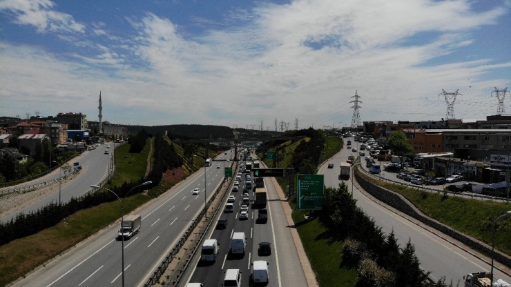 Kısıtlamanın Ardından Tuzla’da İstanbul’a Giriş - Çıkışta Uzun Araç Kuyruğu