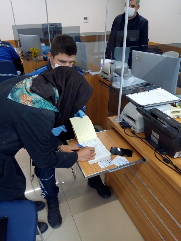 Halk Sağlığını Tehlikeye Atan 11 Dilenci Cezalandırıldı