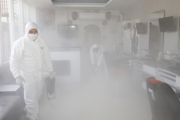 Döşemealtı’nda Berber Dükkanları Tek Tek Dezenfekte Ediliyor