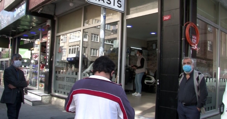Yasak Bitti Berberler İşe Başladı