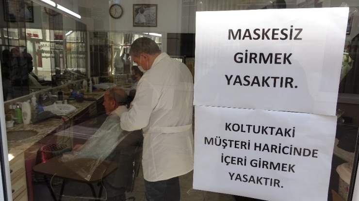 Berber Ve Kuaförlerde 51 Gün Sonra Tıraş Zamanı