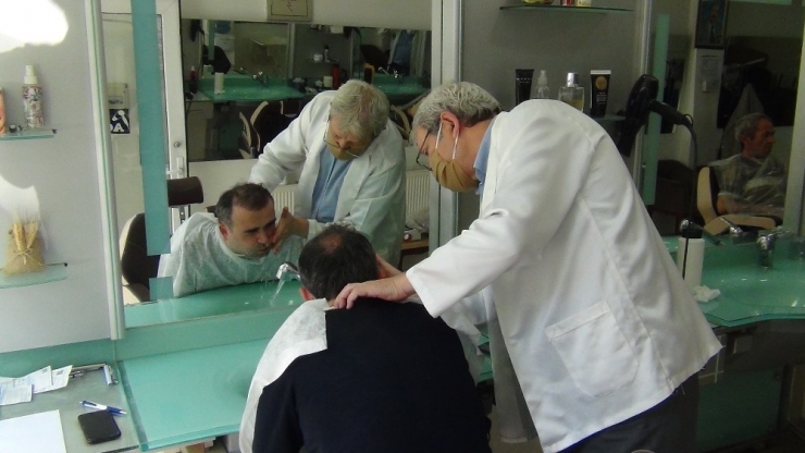 Bu İlçede Tıraşa Zam Yok