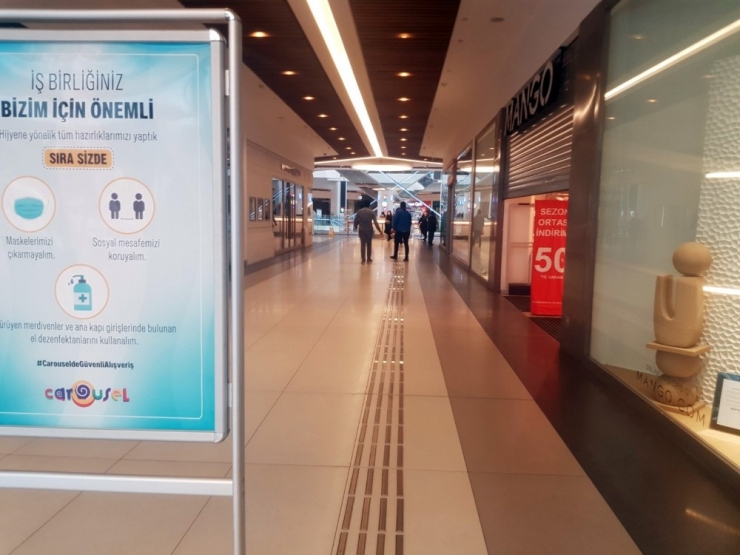 Avm’ler 50 Gün Sonra Yeniden Açıldı