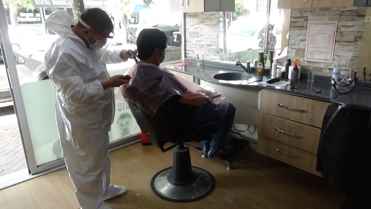 Berberler Koronavirüs Tedbirleri Alarak Hizmet Vermeye Başladı