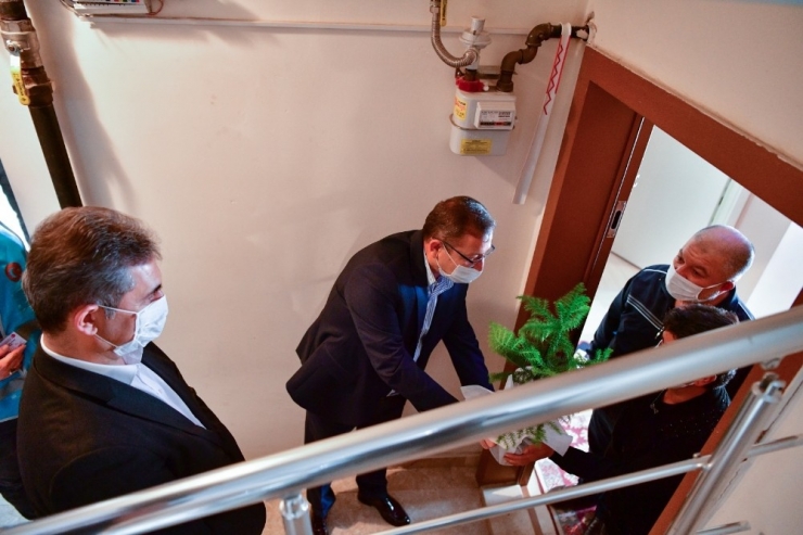 Kaymakam Polat Ve Başkan Köse’den Anneler Günü’nde Anlamlı Ziyaret