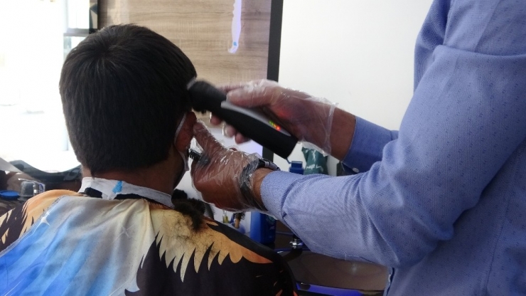 Berber, Kuaför Ve Güzellik Merkezleri Hizmete Başladı