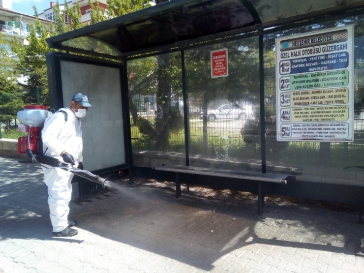 Belediye Ekipleri Dezenfekte Çalışmalarını Sürdürüyor