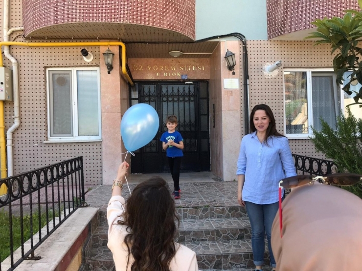 Öğretmenlerden Öğrencilere Süpriz Hediyeler